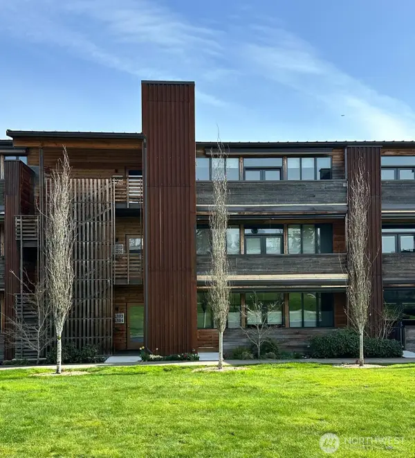 363 Ambrose Lane Nw #L204, Bainbridge Island, WA 98110