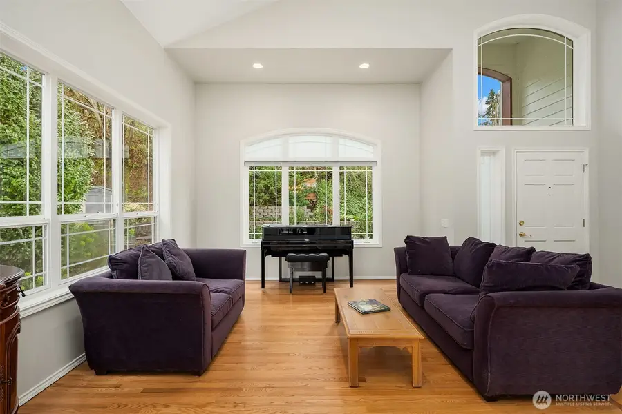 16811 10th Avenue Sw, Normandy Park, WA 98166 - #3