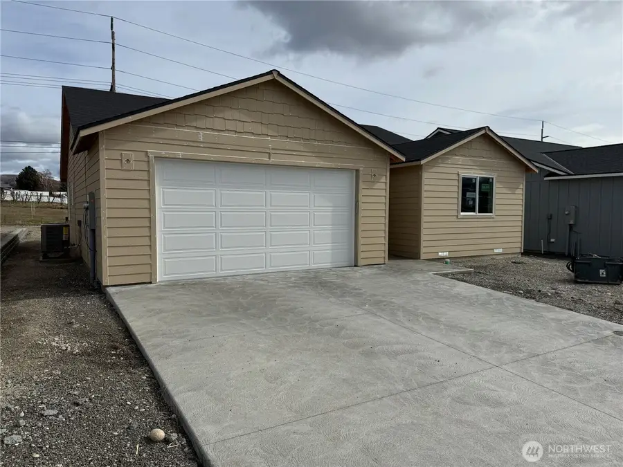 2476 Noah Street Se, East Wenatchee, WA 98802 - #3