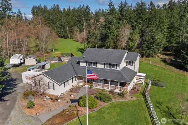 1870 W Cloud Way, Oak Harbor, WA 98277