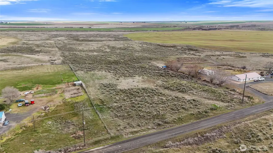 9051 SE Rd S, Warden, WA 98857 - #3