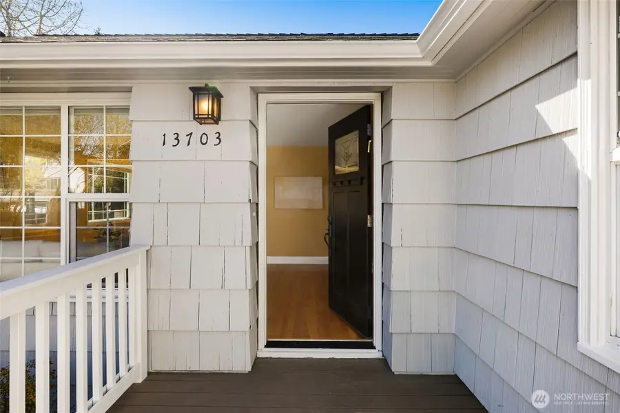 13703 Palatine Avenue N, Seattle, WA 98133 - #3
