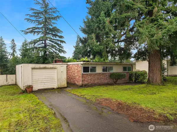 1071 158th Place Se, Bellevue, WA 98008
