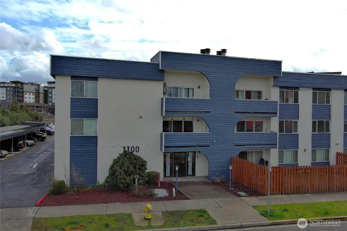 1100 Harrington Avenue Ne #205, Renton, WA 98056 - #1