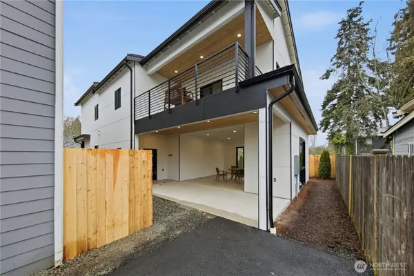 8439 47th Avenue S #B, Seattle, WA 98188