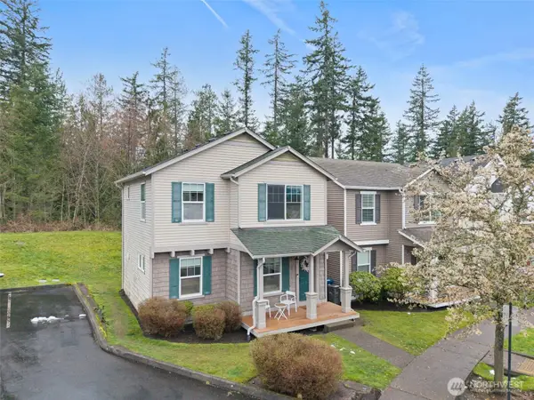 6827 SE Gove Street #10, Snoqualmie, WA 98065