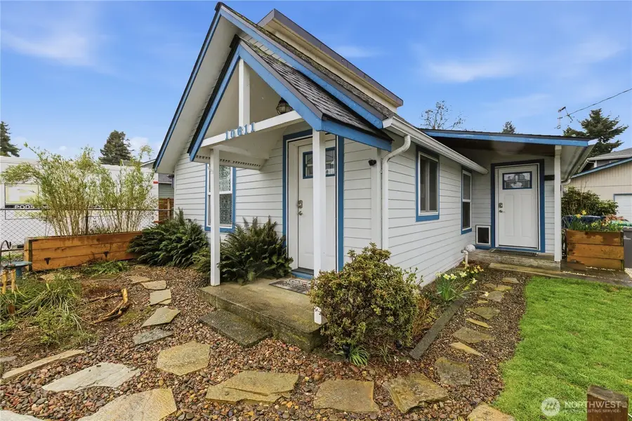 10611 2nd Place Sw, Seattle, WA 98146 - #2