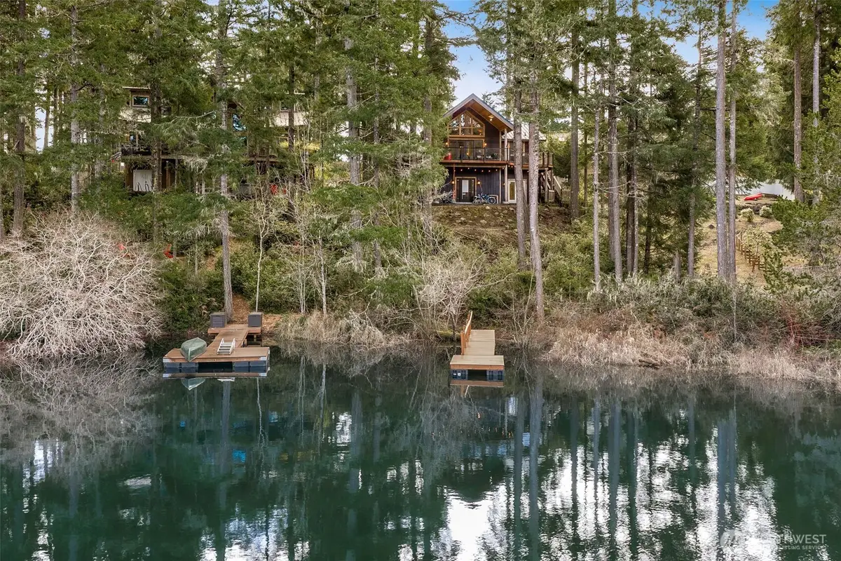 390 E Emerald Lake Drive E, Grapeview, WA 98546 - #1