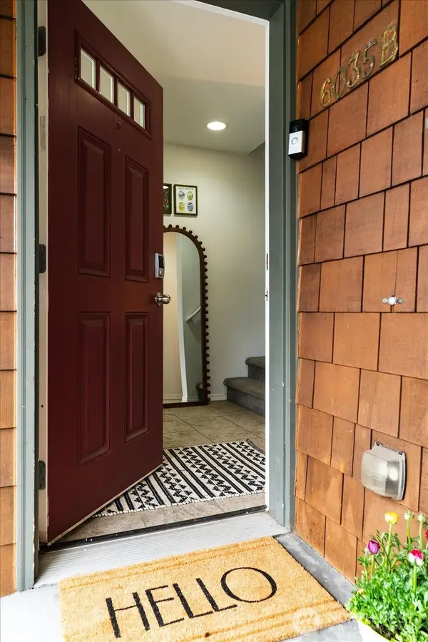 6035 Fauntleroy Way Sw #B, Seattle, WA 98136