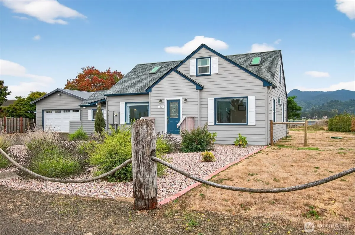 82 E Sunny Sands Road, Cathlamet, WA 98612 - #1