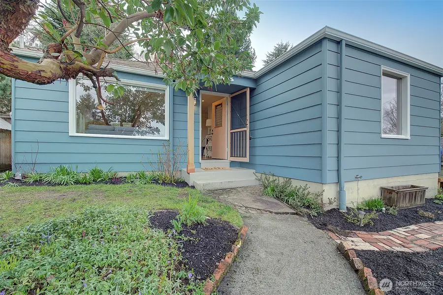 3625 36th Avenue W, Seattle, WA 98199 - #2