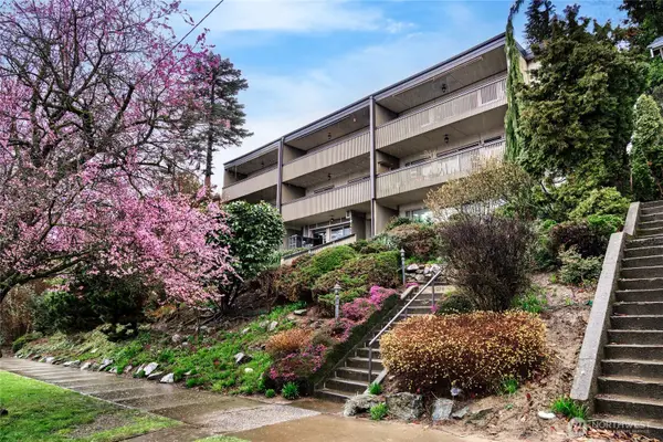 924 N Garden Street #201, Bellingham, WA 98225