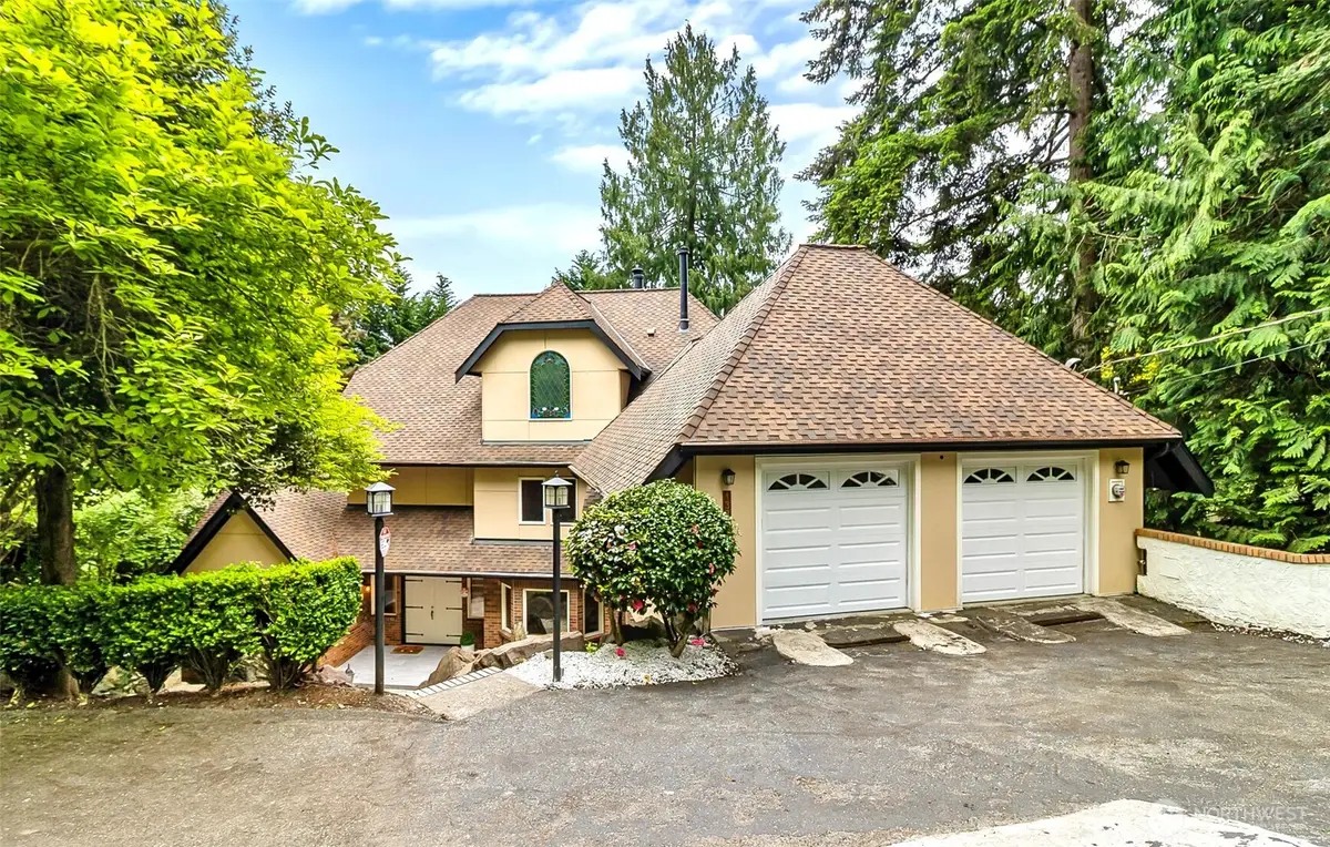 13710 41st Avenue Ne, Seattle, WA 98125 - #1
