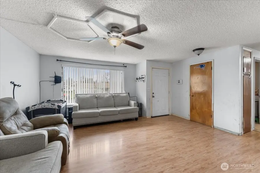 1751 S 43rd Street, Tacoma, WA 98418 - #3