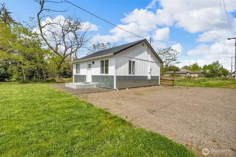 108 Centre Street S, Rainier, WA 98576 - #2