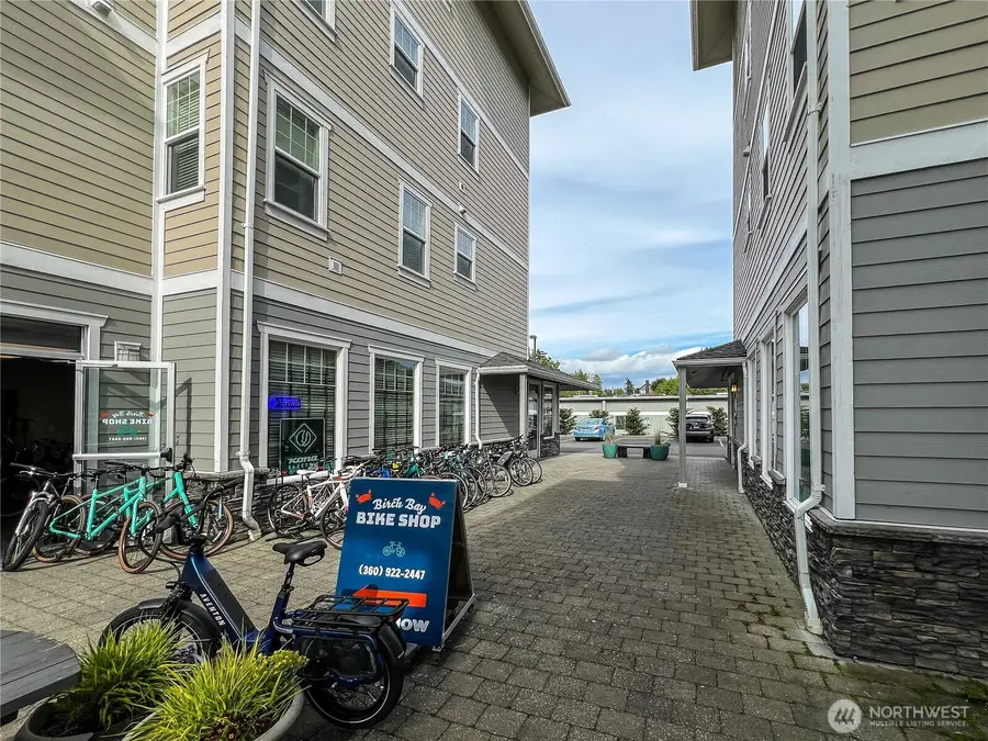 4823 Alderson Rd. #207, Blaine, WA 98230 - #3