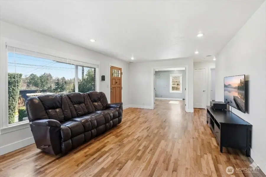 3803 42nd Avenue S, Seattle, WA 98118 - #3