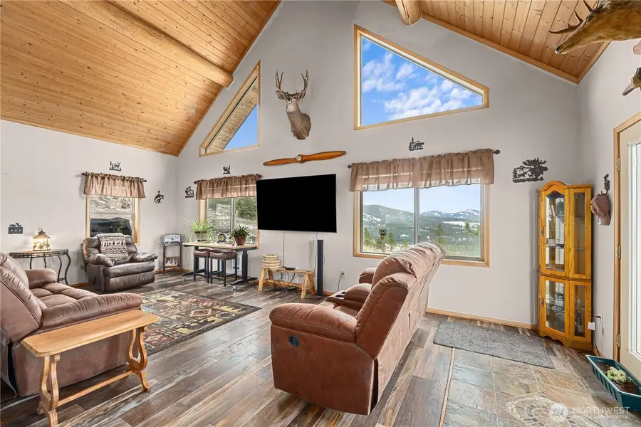 16 Smokey Mountain Road, Republic, WA 99166 - #2