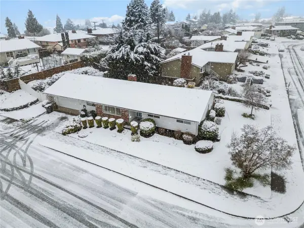 7301 S 16th Street, Tacoma, WA 98465