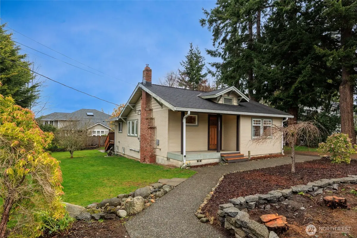 2327 W Mukilteo Boulevard, Everett, WA 98203 - #1