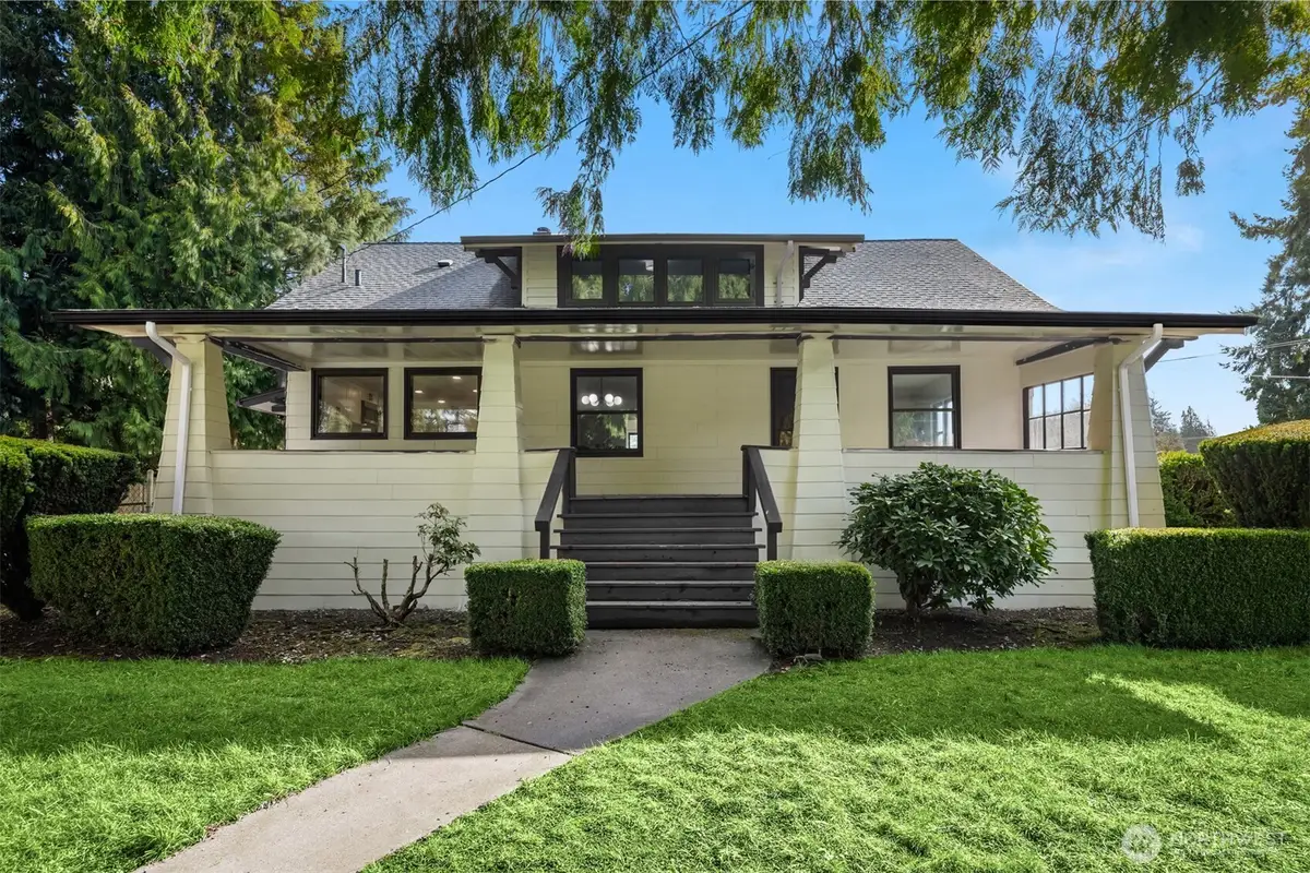 11726 10th Avenue S, Seattle, WA 98168 - #1