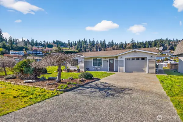 2227 Mariners Way, Oak Harbor, WA 98277