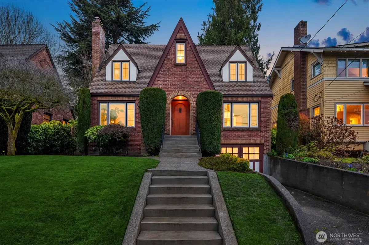 2743 37th Avenue Sw, Seattle, WA 98126 - #1