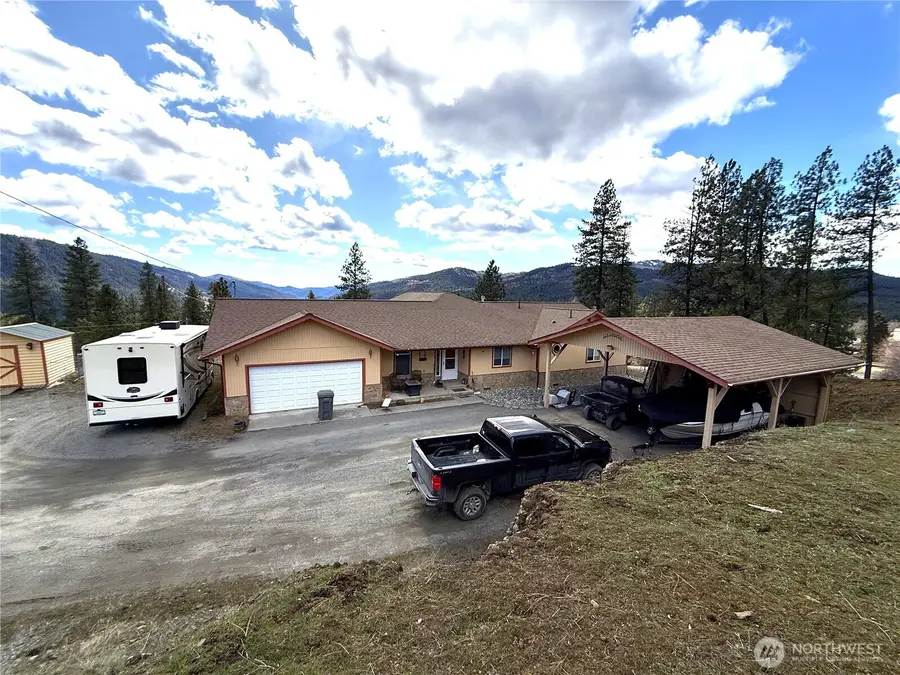 724 E Delaware Avenue, Republic, WA 99166 - #2