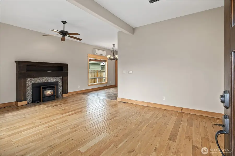 115 E Third Street, Cle Elum, WA 98922 - #3