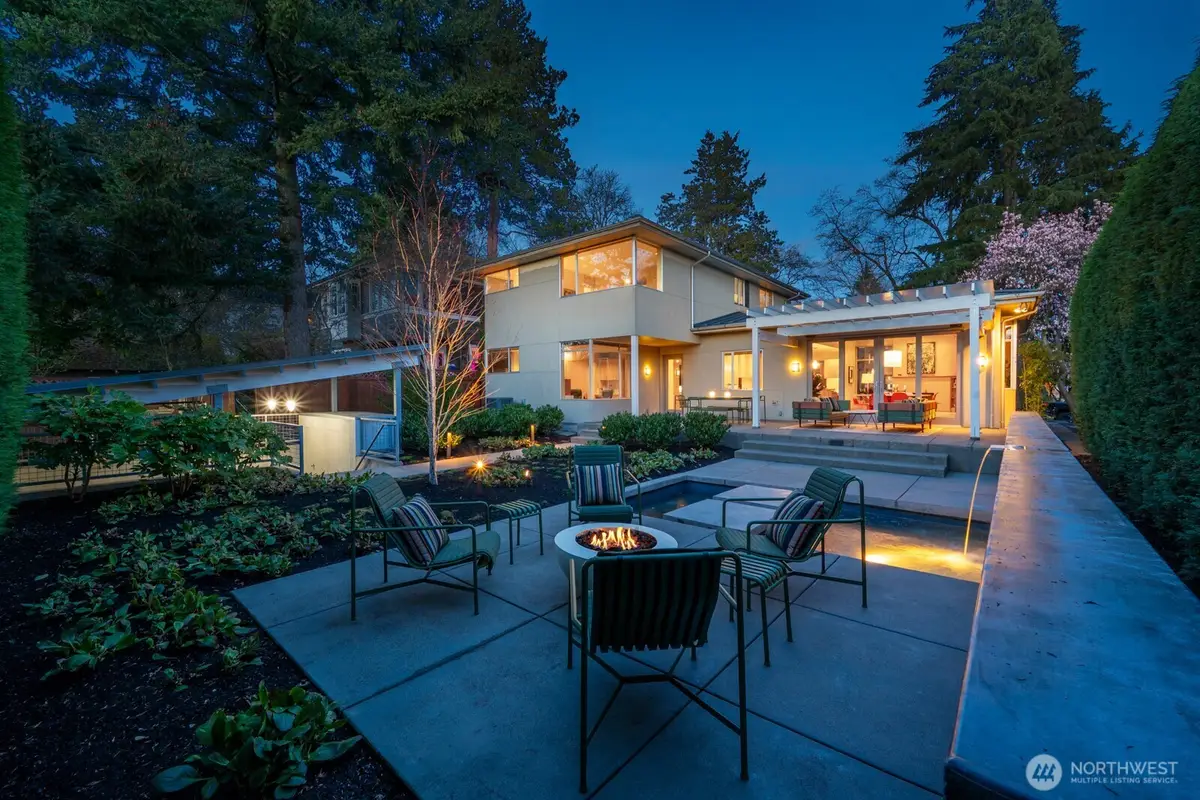 5727 33rd Avenue Ne, Seattle, WA 98105 - #1