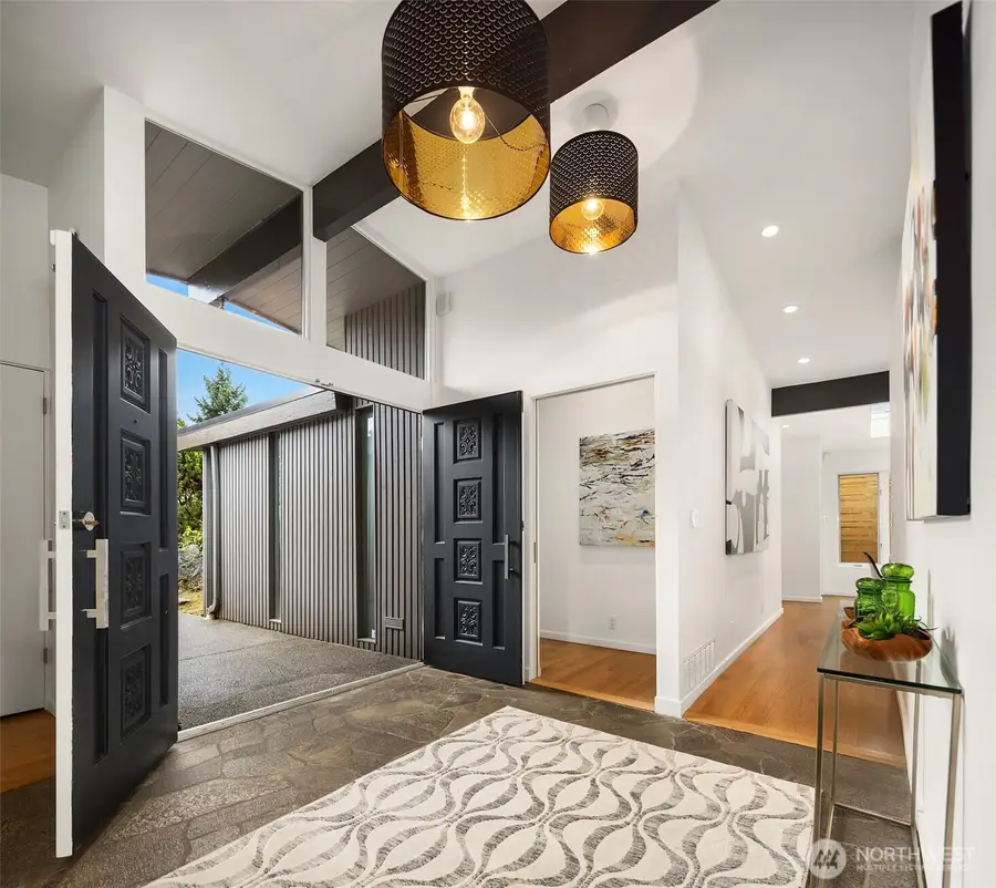 3055 44th Avenue W, Seattle, WA 98199 - #2