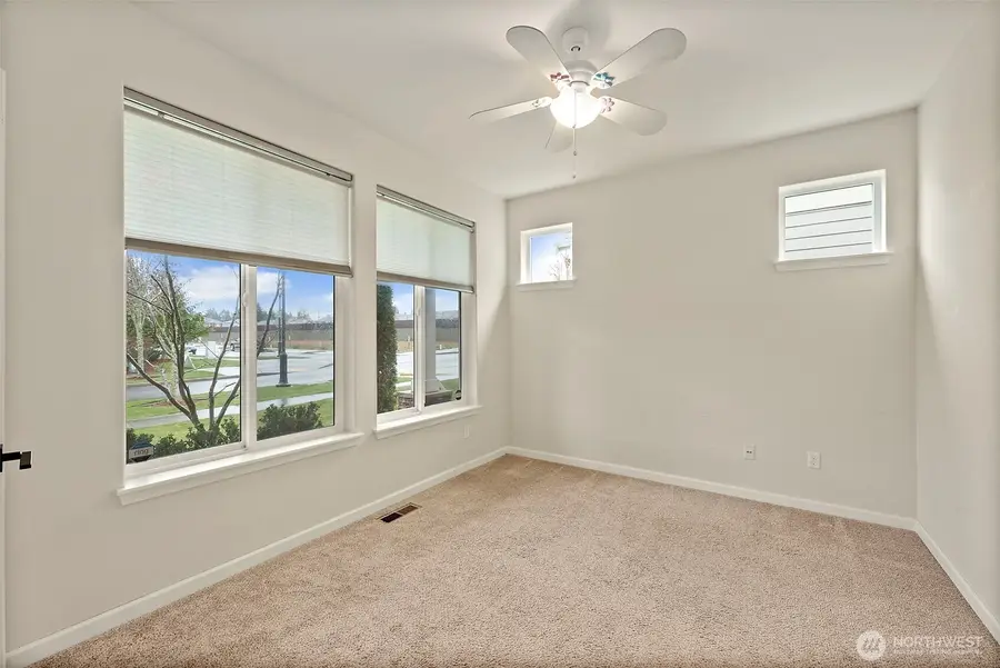 806 Mandee Street Se, Lacey, WA 98513 - #3