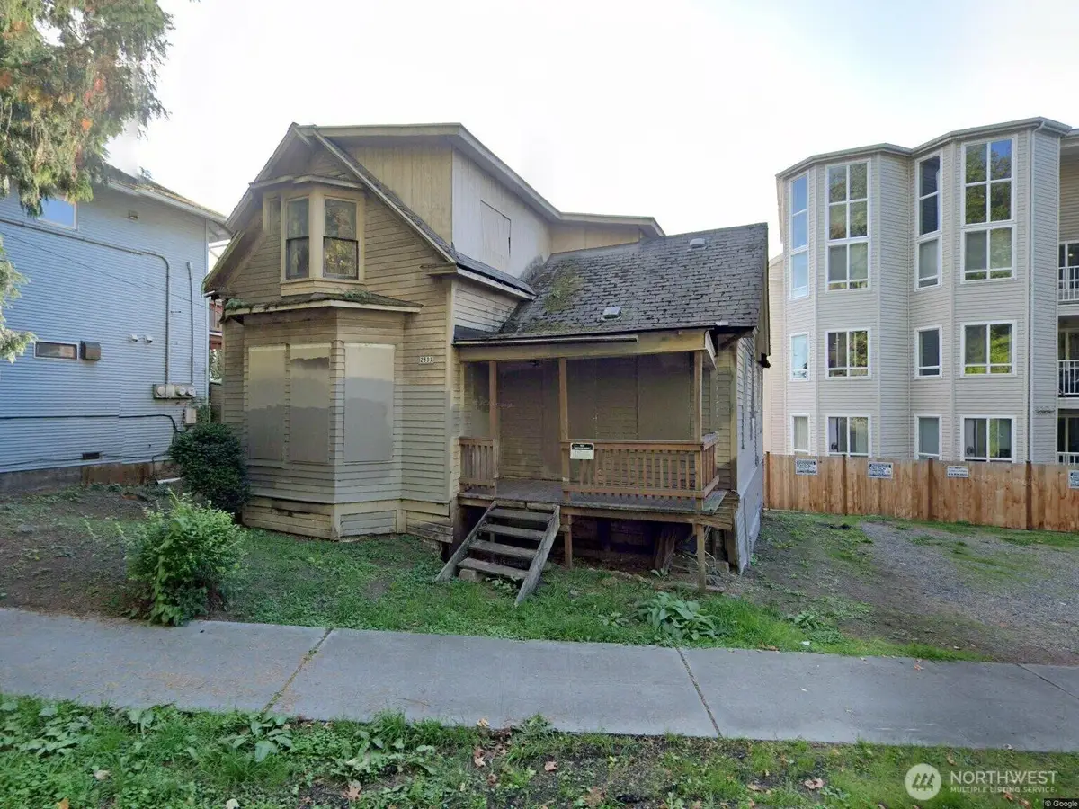 2531 Gilman Drive W, Seattle, WA 98199 - #1