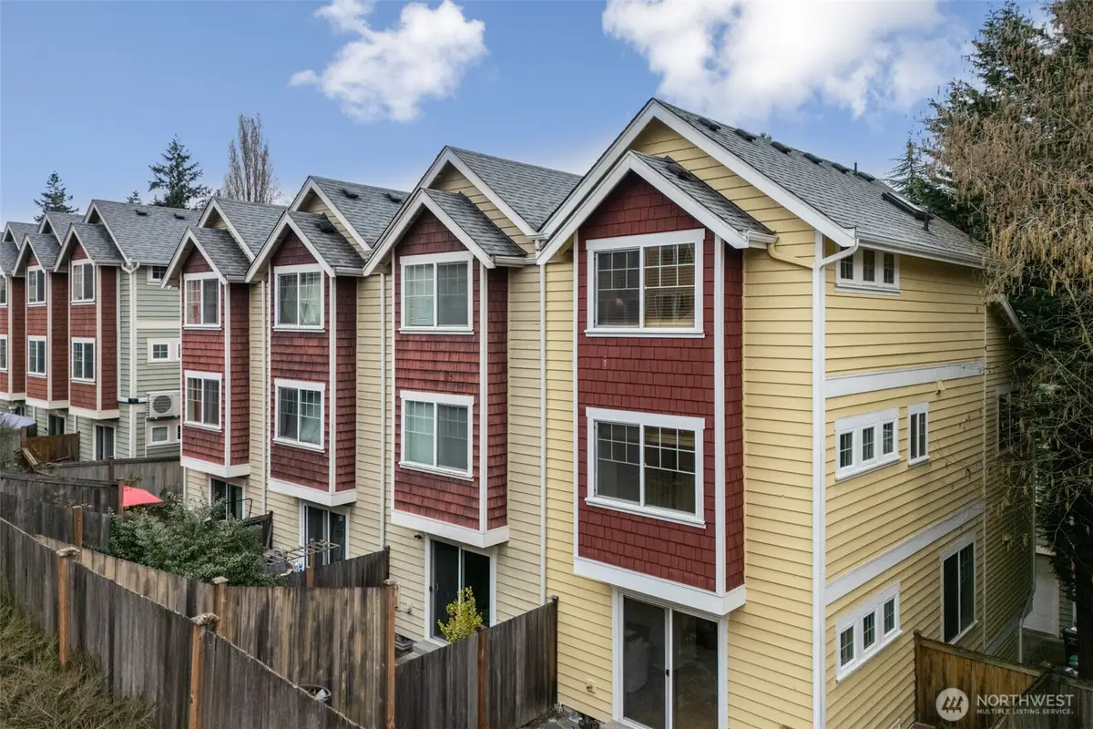 12315 10th Place Ne #A, Seattle, WA 98125 - #1