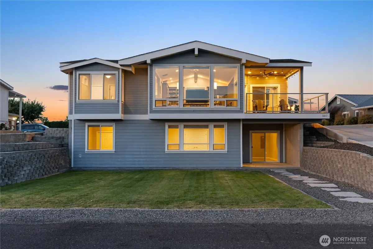 307 Arrowhead Place Sw, Mattawa, WA 99349 - #1