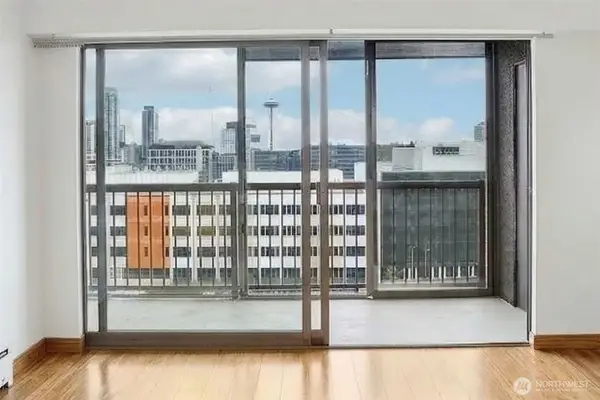 320 Melrose Avenue E #403, Seattle, WA 98102