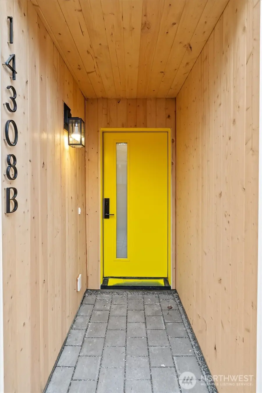 14308 Roslyn Place N #B, Seattle, WA 98133 - #2