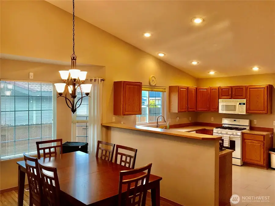 310 E Tanglewood Drive, Moses Lake, WA 98837 - #3