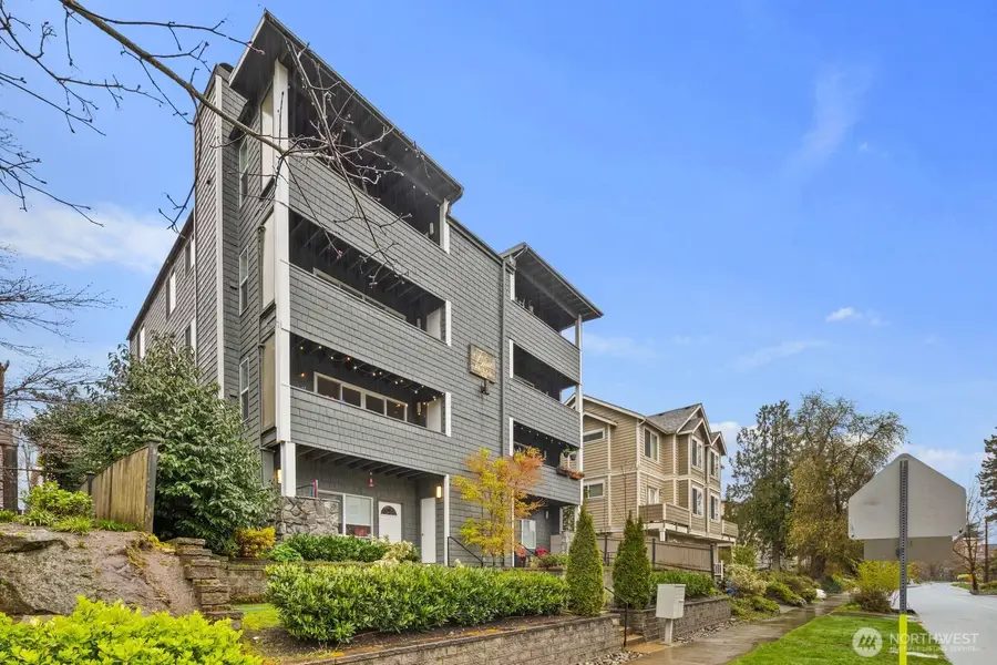 1729 18th Avenue #201, Seattle, WA 98122 - #2