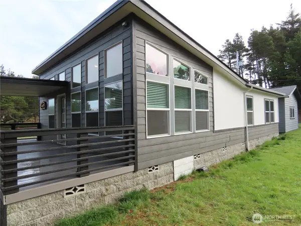 300 Surf Street, Westport, WA 98595