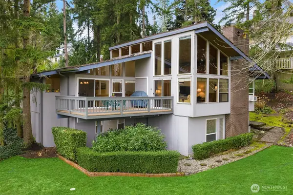 1280 80th Place Ne, Medina, WA 98039