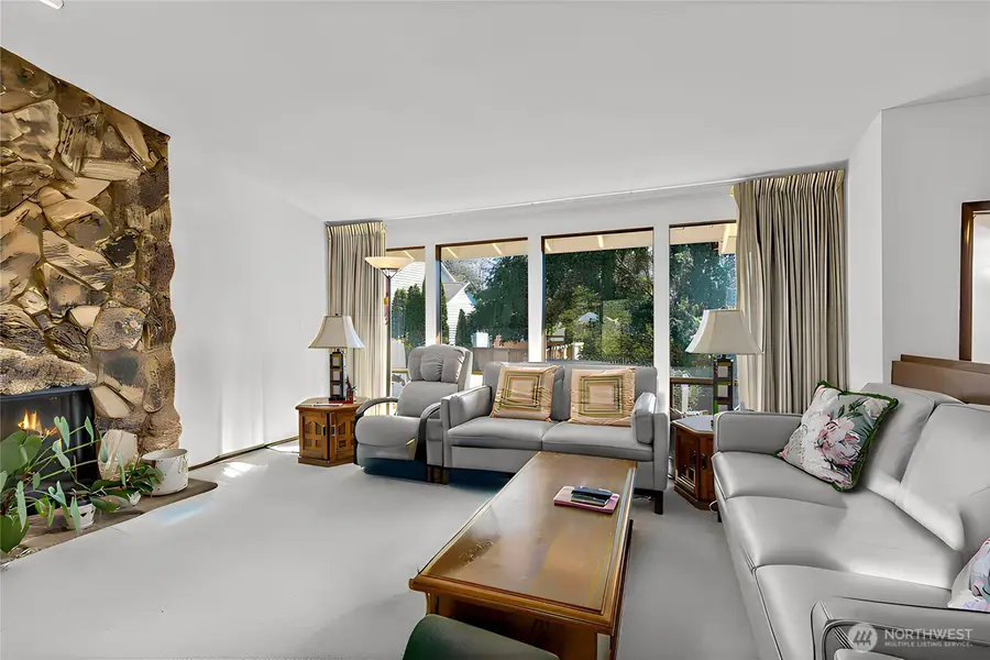 12213 Densmore Avenue N #B, Seattle, WA 98133 - #2