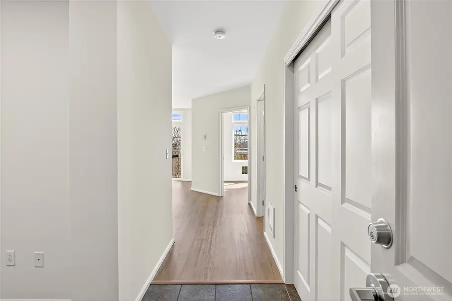 18 Dravus Street #407, Seattle, WA 98109 - #2