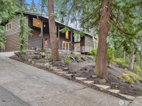 11404 8th Avenue Nw, Seattle, WA 98177