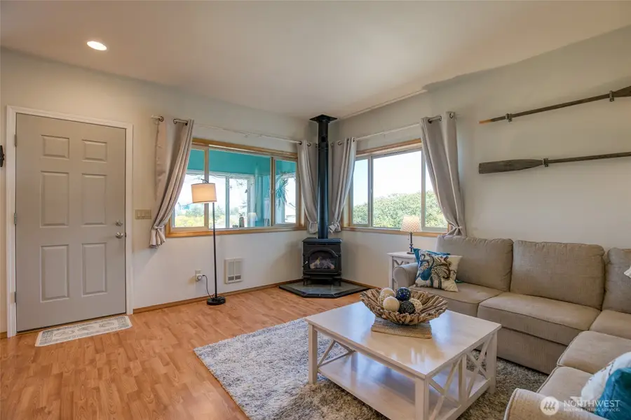 1399 Storm King Avenue Sw, Ocean Shores, WA 98569 - #3