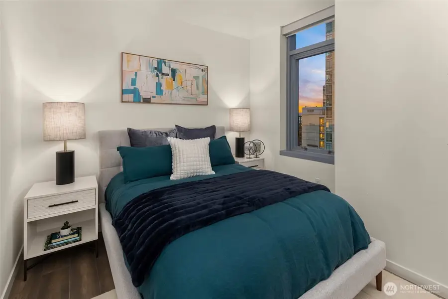 800 Columbia Street #1807, Seattle, WA 98104 - #3