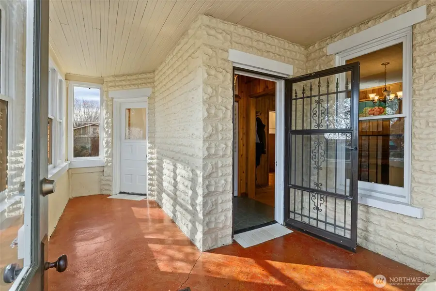 312 E Manitoba Avenue, Ellensburg, WA 98926 - #3