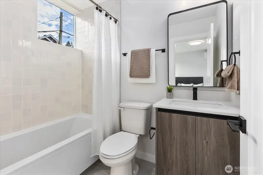 3110 Queen Anne Avenue N, Seattle, WA 98109 - #3