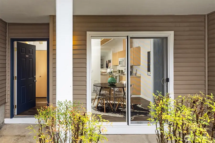 14723 1st Lane Ne #102, Duvall, WA 98019 - #2