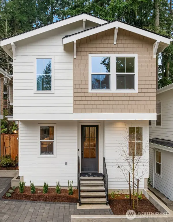 11812 NE 103rd Place, Kirkland, WA 98033